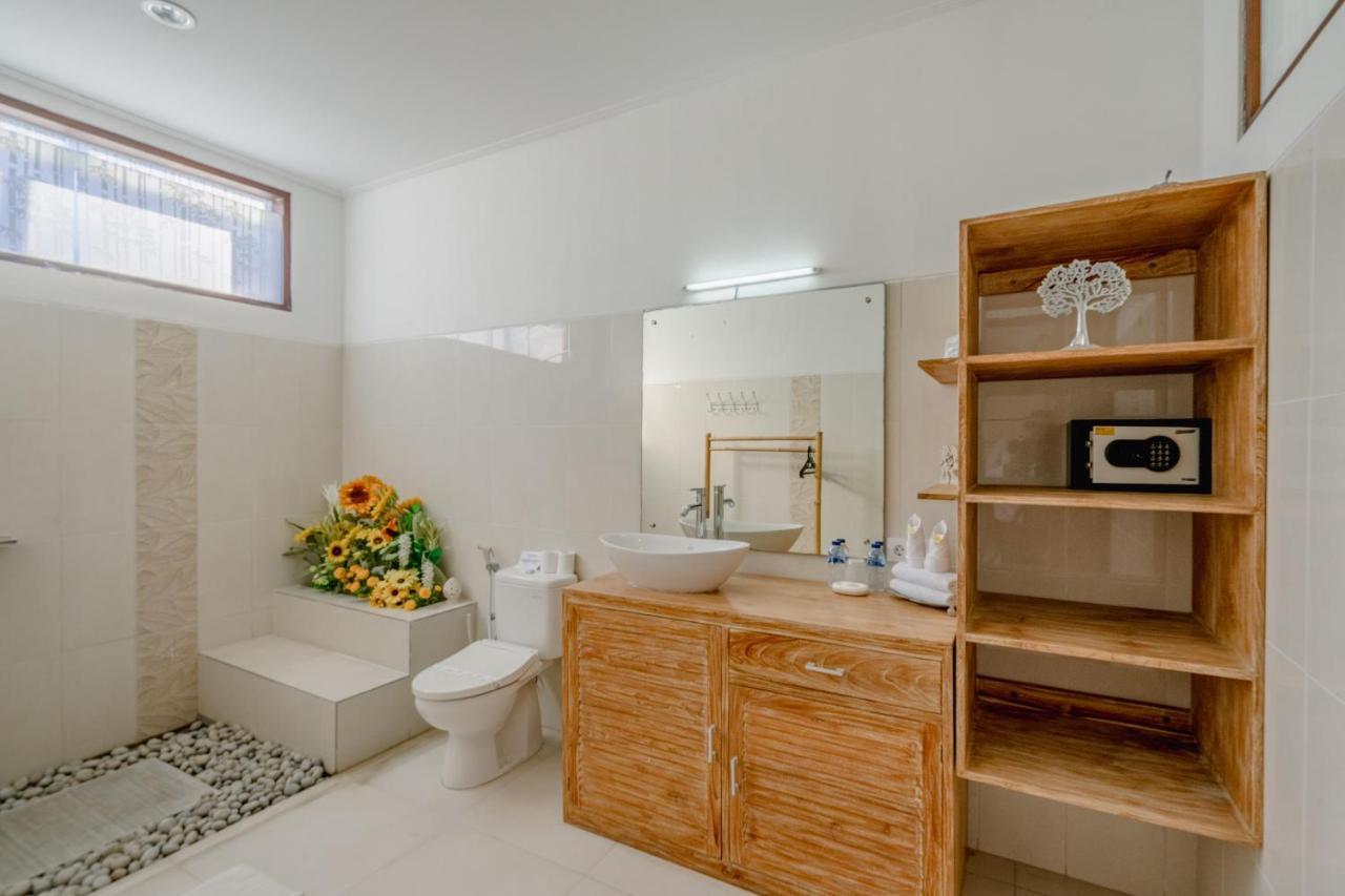 Villa Alleira Seminyak By Best Deals Asia Hospitality Buitenkant foto