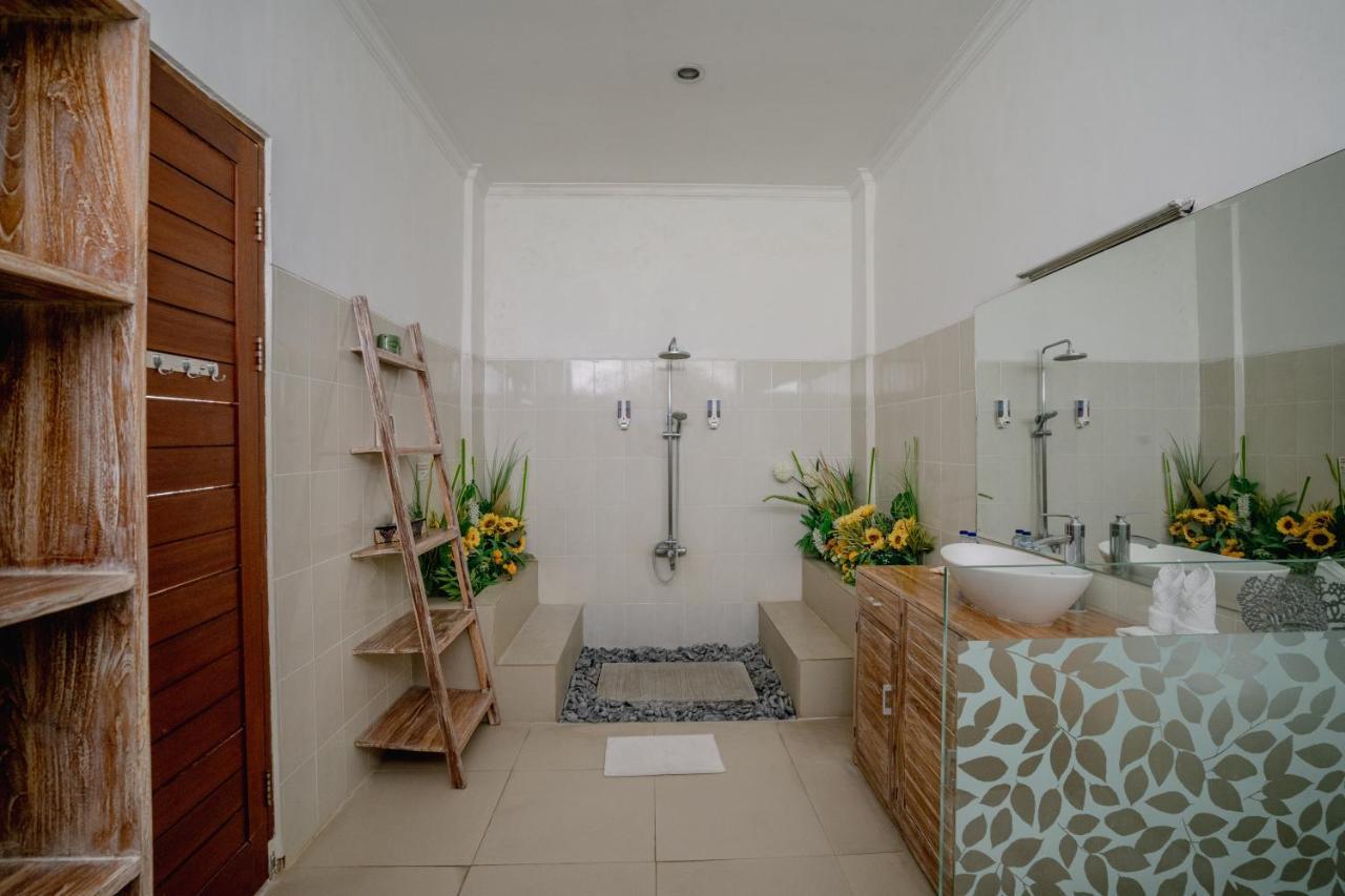 Villa Alleira Seminyak By Best Deals Asia Hospitality Buitenkant foto