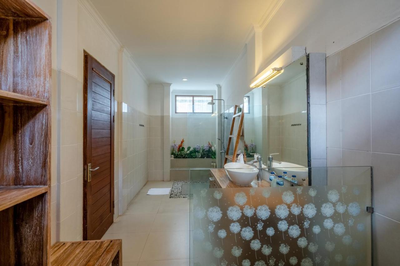 Villa Alleira Seminyak By Best Deals Asia Hospitality Buitenkant foto